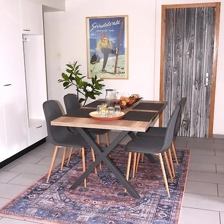 Viewpoint Apartment *