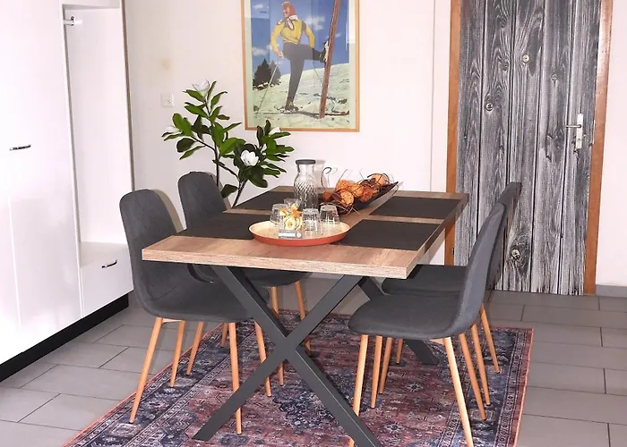 Viewpoint Apartment *